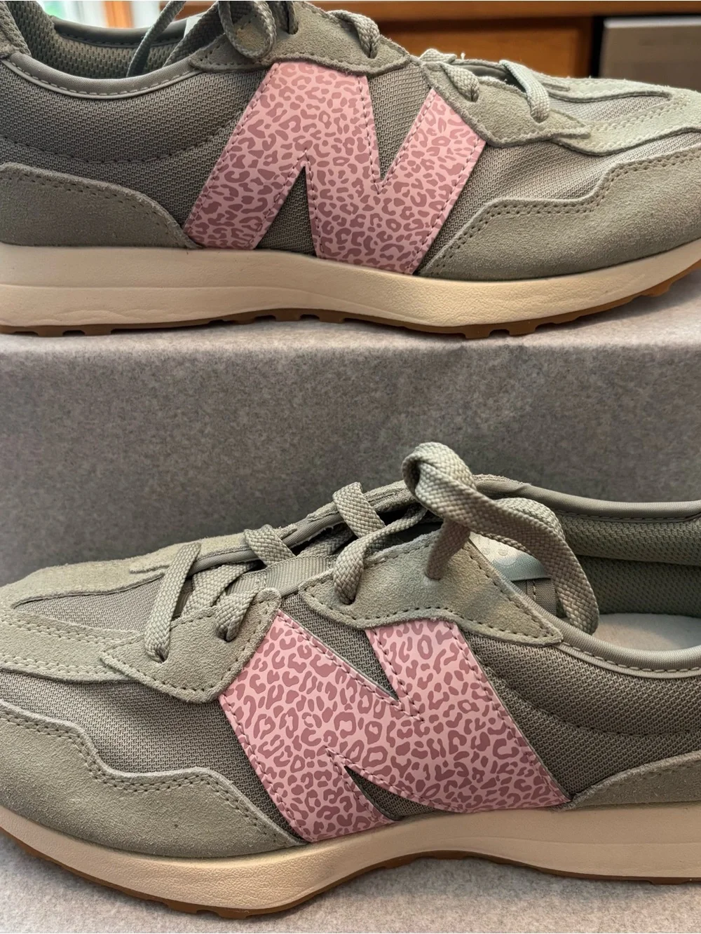 New Balance 327 GS Rose Sugar - Picture 1 of 7
